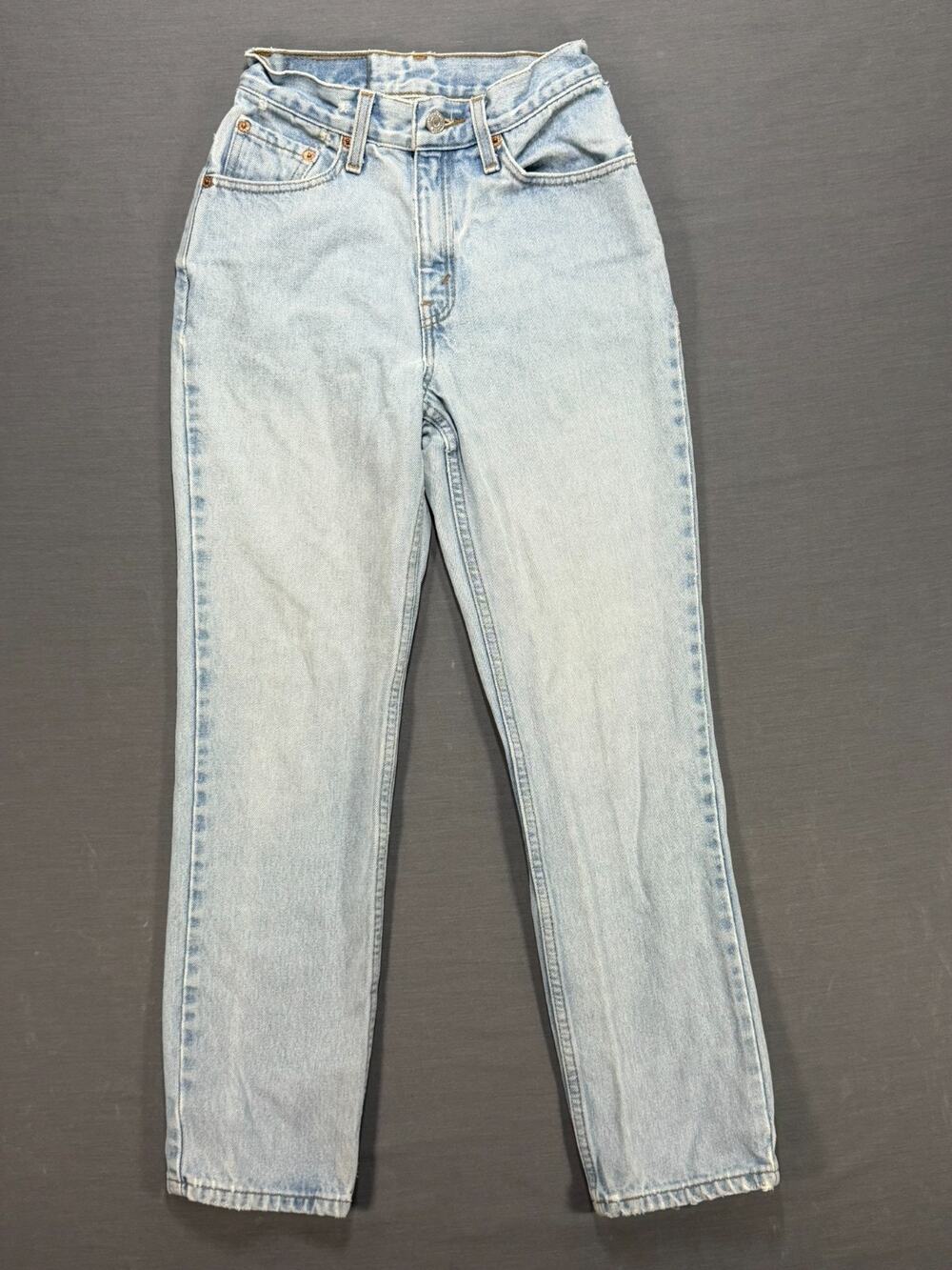 Vintage Levi's 512 Women's 21 in Waist Short Light Wash High Rise Mom Jeans